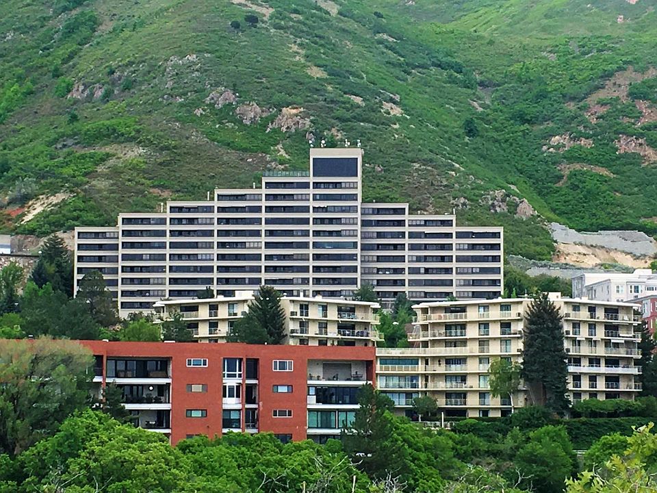 1st image of 3125 E Kennedy Dr APT 407