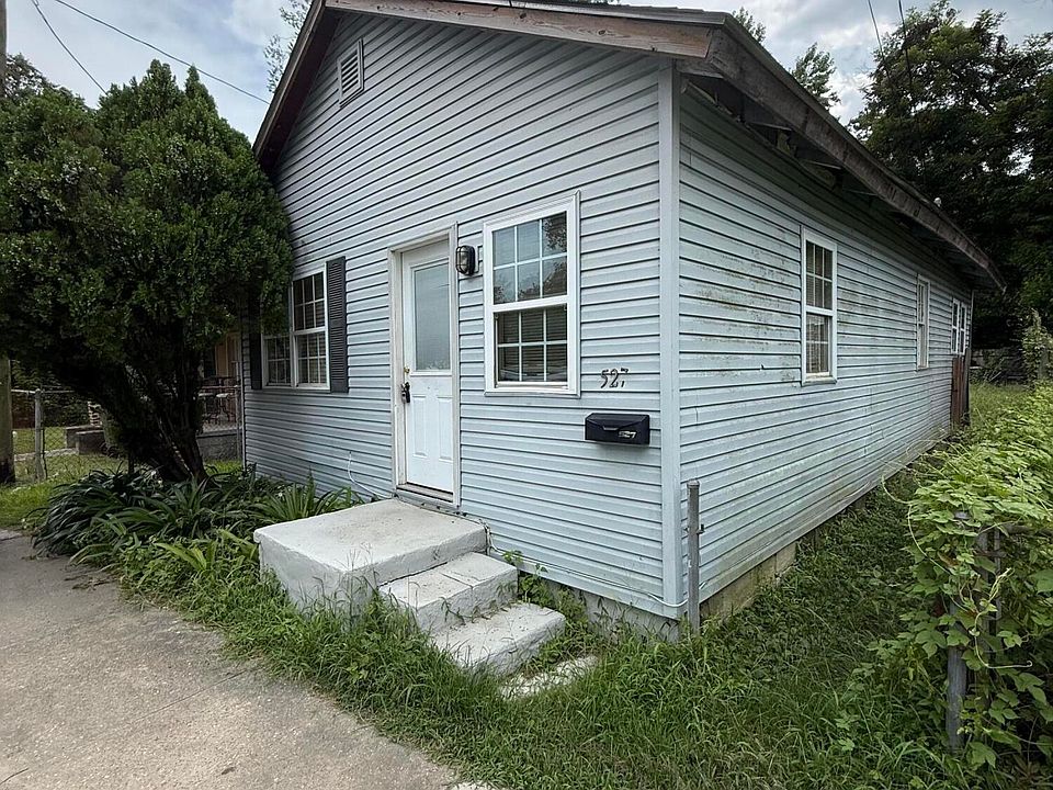 1st image of 527 Black River Rd