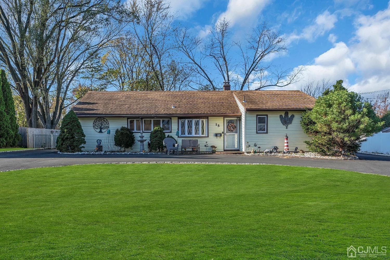 15 Woodrow Rd, Kendall Park, NJ 08824 Zillow