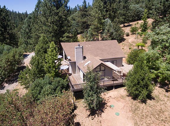 3rd image of 5671 Lago Ln