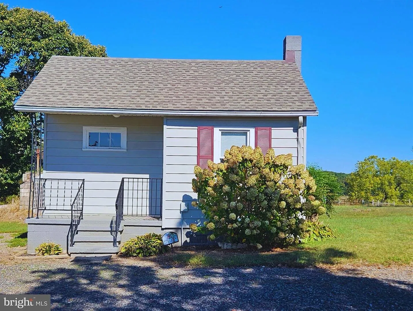 1 bed, 418 sqft, $1,300 — Photo 1