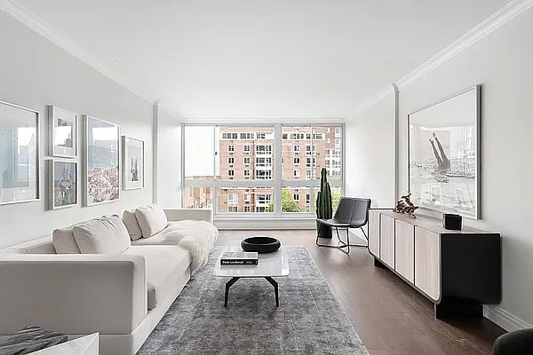 1st image of 625 Main St APT 833