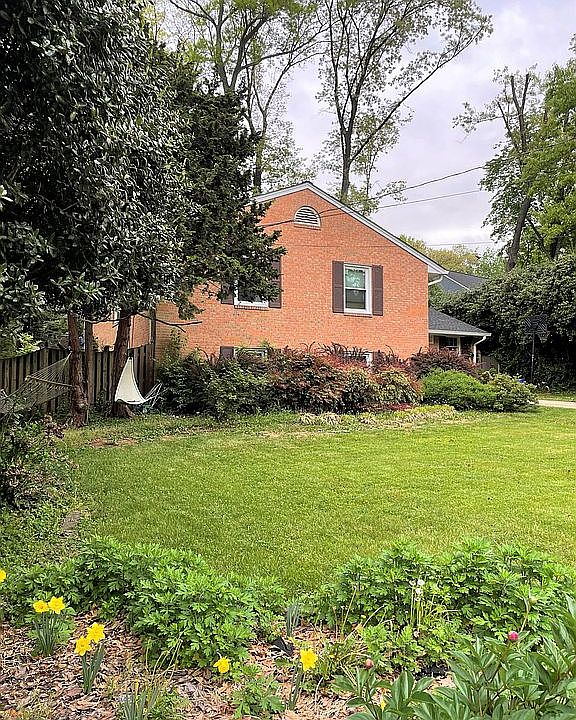 1st image of 8706 Braeburn Dr