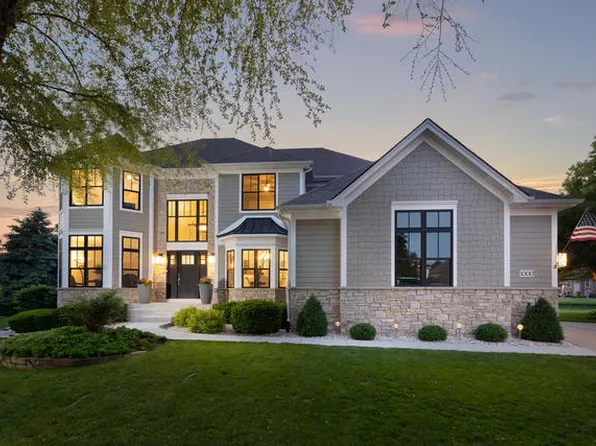 1000 Chadwick Ct, Aurora, IL 60502