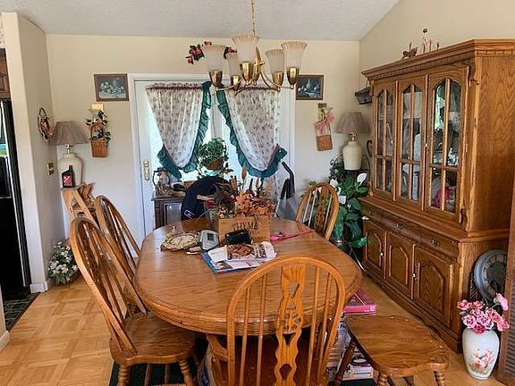 4th image of 60 Woody Knoll Dr