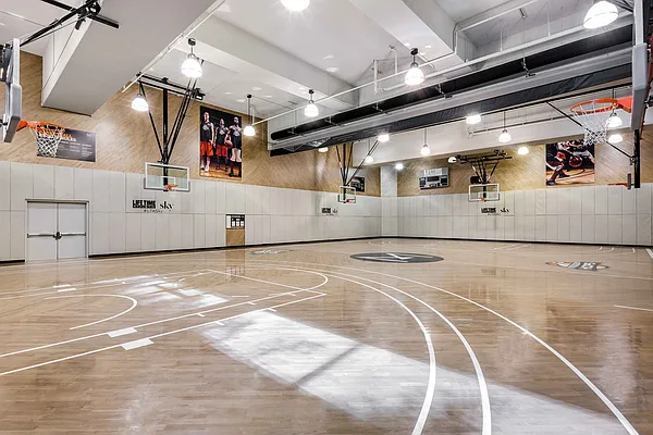 Rented by The Moinian Group | media 46