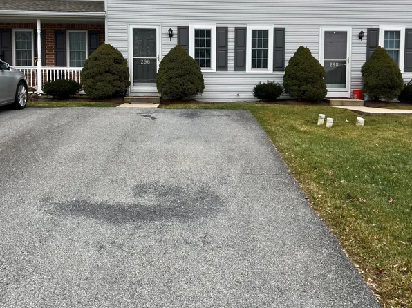 296 S Mill St, Jonestown, PA 17038