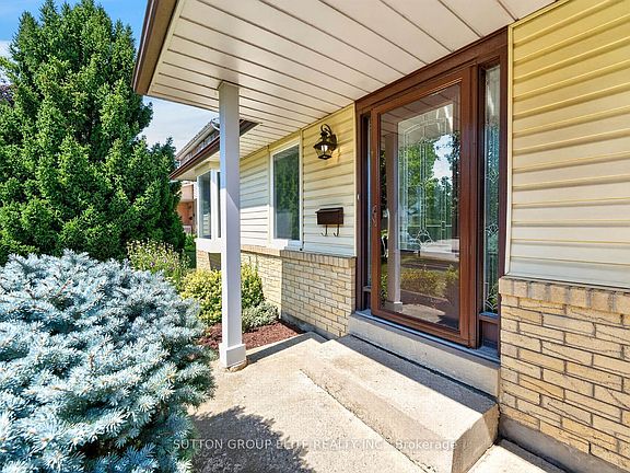 3rd image of 35 Mancroft Cres