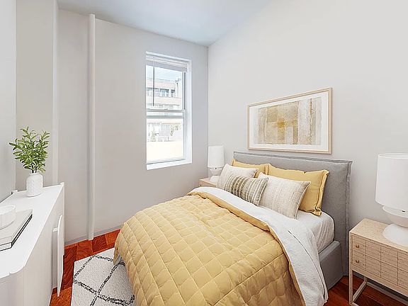 3rd image of 520 E 11th St APT 27