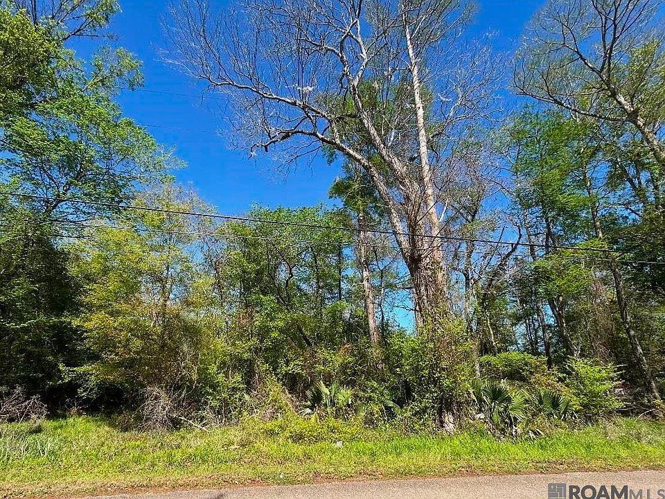 1st image of 24 La Trace Rd