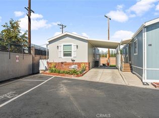 501 Willow Dr, Santa Ana, CA 92703