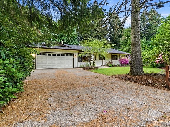 2nd image of 3524 Donnelly Drive SE