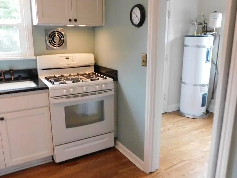 1412 S 6th St — Photo 17