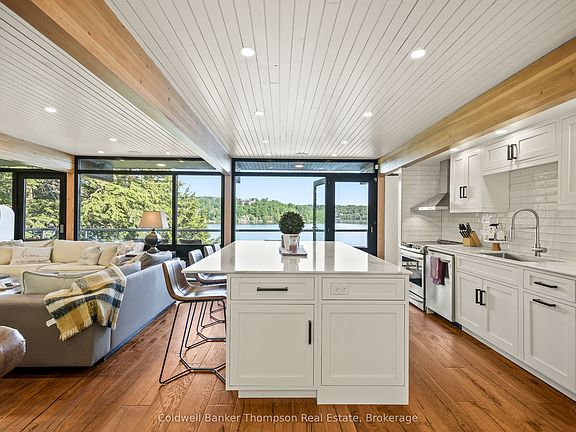 4th image of 1053 Hemlock Point Ln