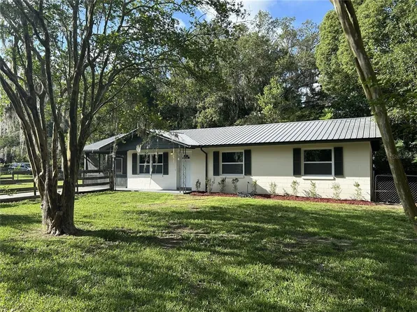 317 NE 4th Ave, Williston, FL 32696
