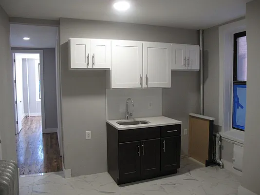 Rented by Delmark Realty LLC | media 1