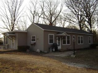 620 Columbia Rd, Washburn, IL 61570