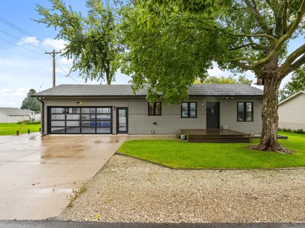 103 NE 4th St, Panora, IA 50216