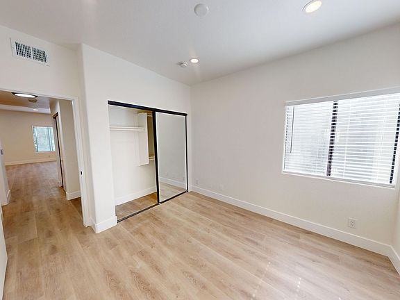 5th image of 5804 Woodman Ave APT 3