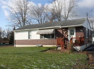 6520 Campbell Blvd, Lockport, NY 14094
