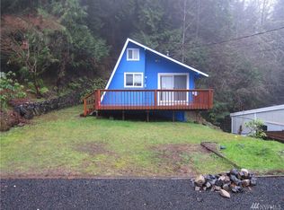 90 E Twanoh Tides Dr, Belfair, WA 98528
