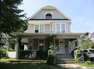 414-414.5 S West Ave, Freeport, IL 61032