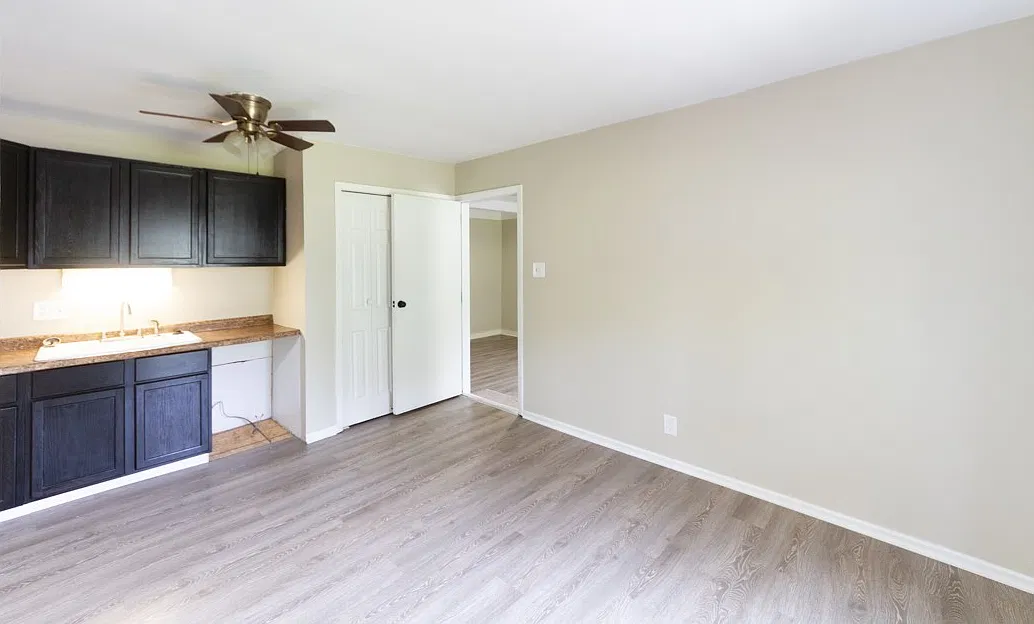 3 bed 1.5 bath. Eastside Indy. Forest Manor Neighborhood — Photo 2