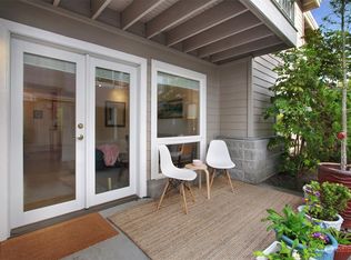 3707 60th Ave SW APT 1, Seattle, WA 98116