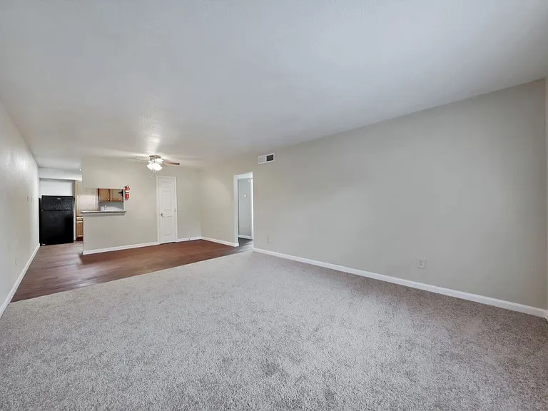 Pelican Pointe — Photo 12