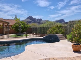 8933 N Misty Brook Dr, Tucson, AZ 85743