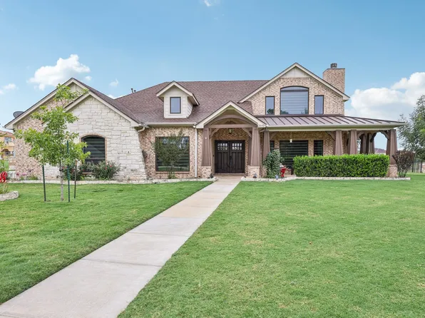 2640 Creekwood Dr, Cedar Hill, TX 75104