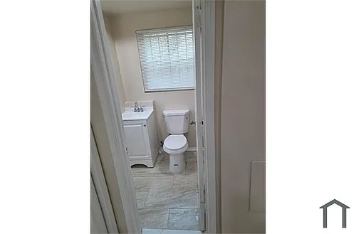 509 Eastern Ave #1 Photo 1
