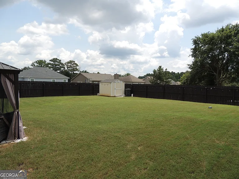 325 McGiboney Ln — Photo 24