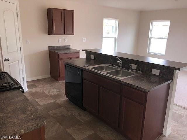 2nd image of 619 NW 32nd St