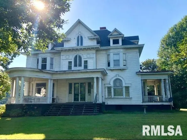 103 S 3rd St, Mound City, IL 62963