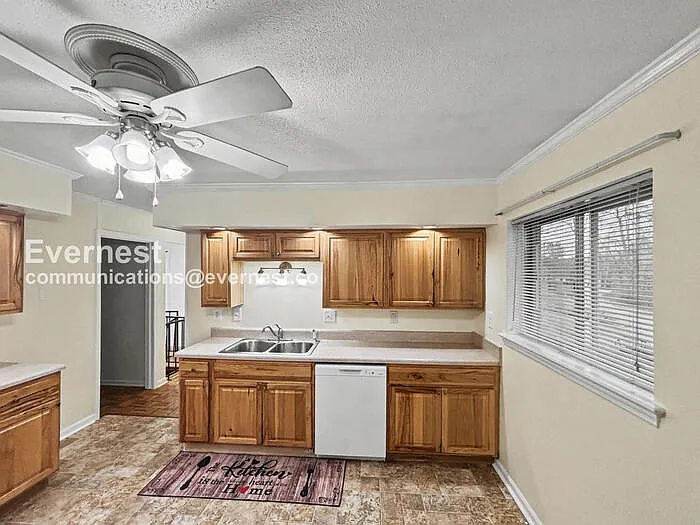 159 Colony Cir — Photo 4