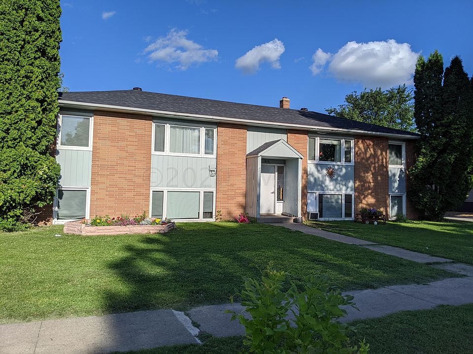 1016 18th St S, Moorhead, MN 56560 Zillow