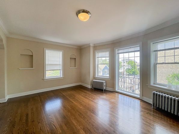 4838 N Paulina #3W