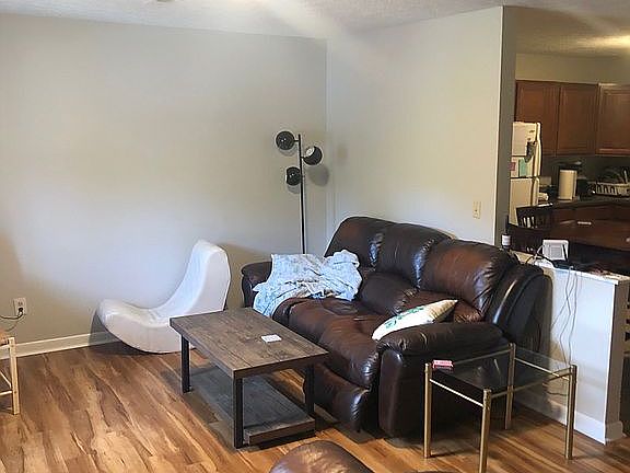 3rd image of 187 Clover Valley Cir