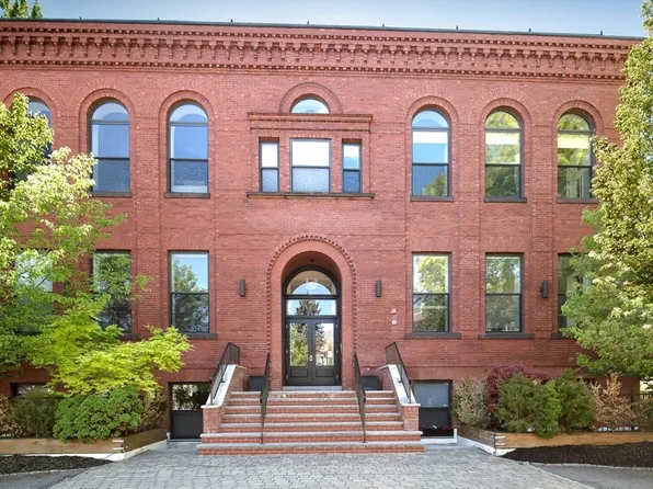 11 Wyman St APT 2C, Jamaica Plain, MA 02130