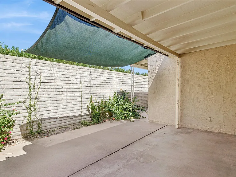 5208 N 78th Way — Photo 26