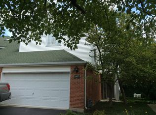 107 Welwyn St, Lake Bluff, IL 60044