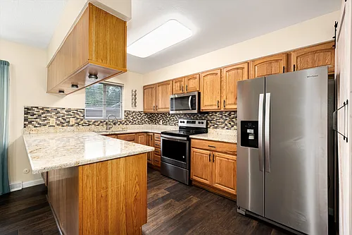 562 Vance St #D-9 Photo 1