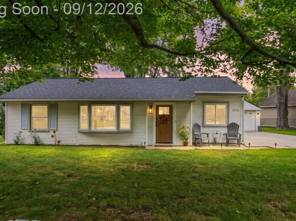 3422 Watkins Lake Rd, Waterford, MI 48328