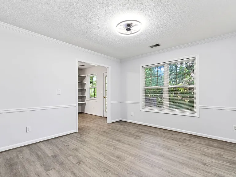 3212 Pagoda Trce — Photo 31