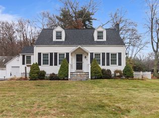 68 Pool Rd, North Haven, CT 06473