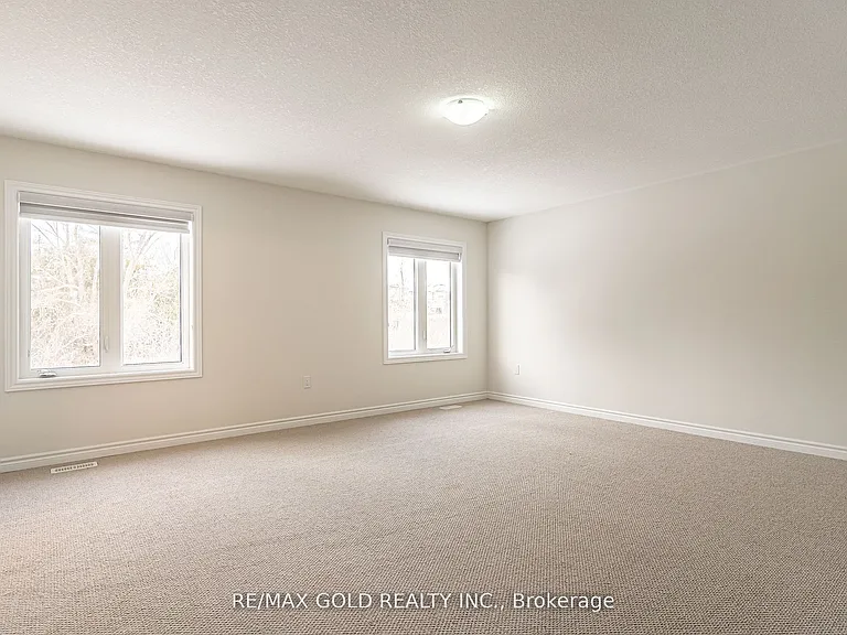 33 Gilham Way — Photo 29
