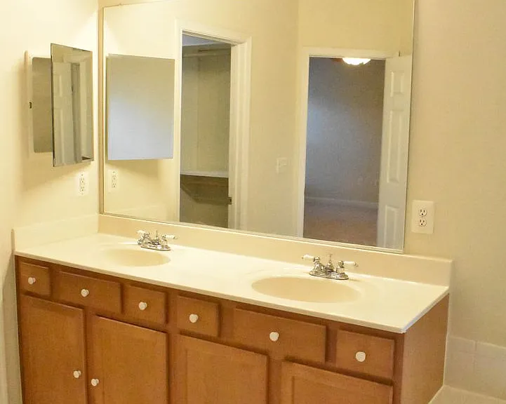 1310 Walker Dr — Photo 40