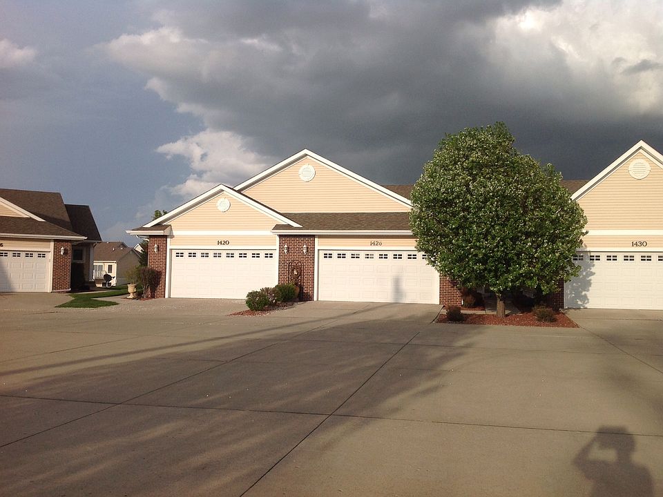 1st image of 1426 SE La Grant Pkwy