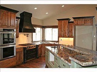 2nd image of 3342 Niblick Dr